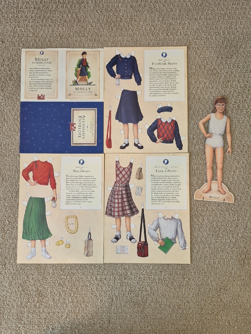 RETIRED Vintage Pleasant Company American Girl Molly Paper Dolls